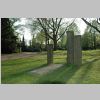 063-002 Kommunalfriedhof Weitmar Gedenkstein
                    Heinrich Koenig, April 2011.JPG